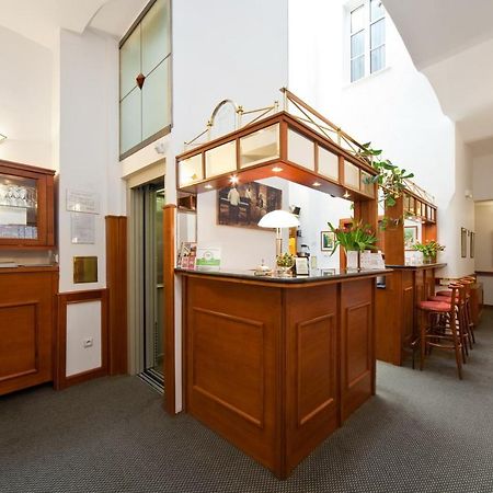 Boutique Hotel 16 Прага Экстерьер фото