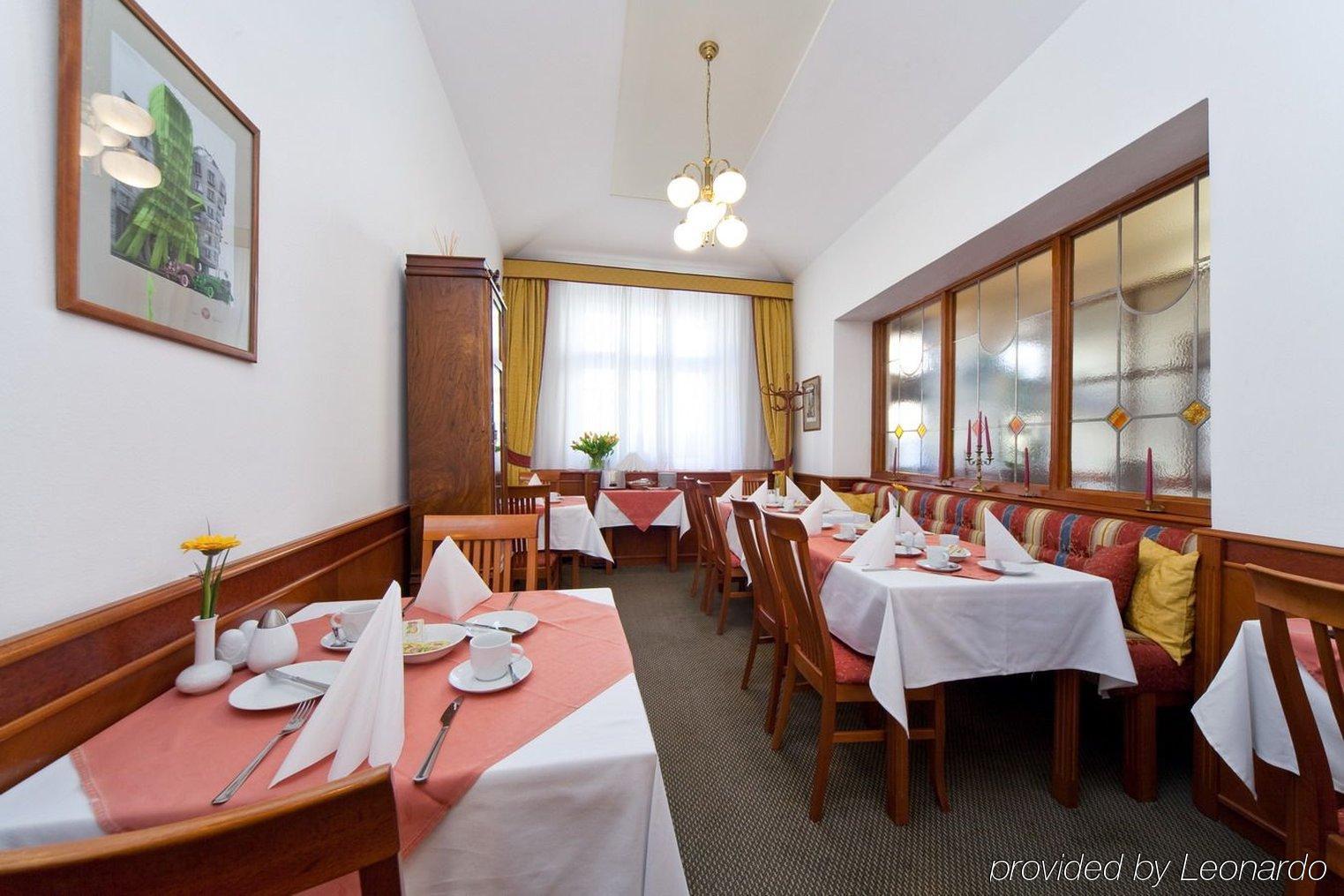 Boutique Hotel 16 Прага Экстерьер фото