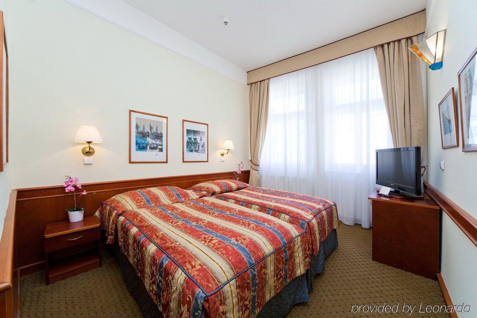 Boutique Hotel 16 Прага Экстерьер фото