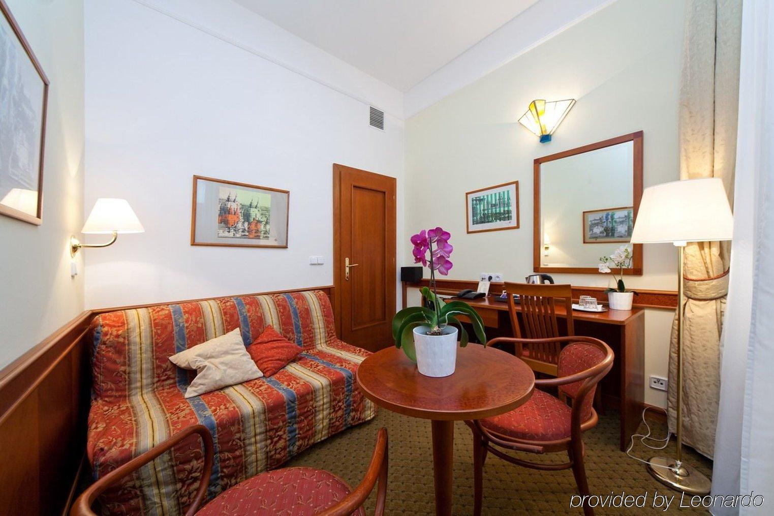 Boutique Hotel 16 Прага Экстерьер фото