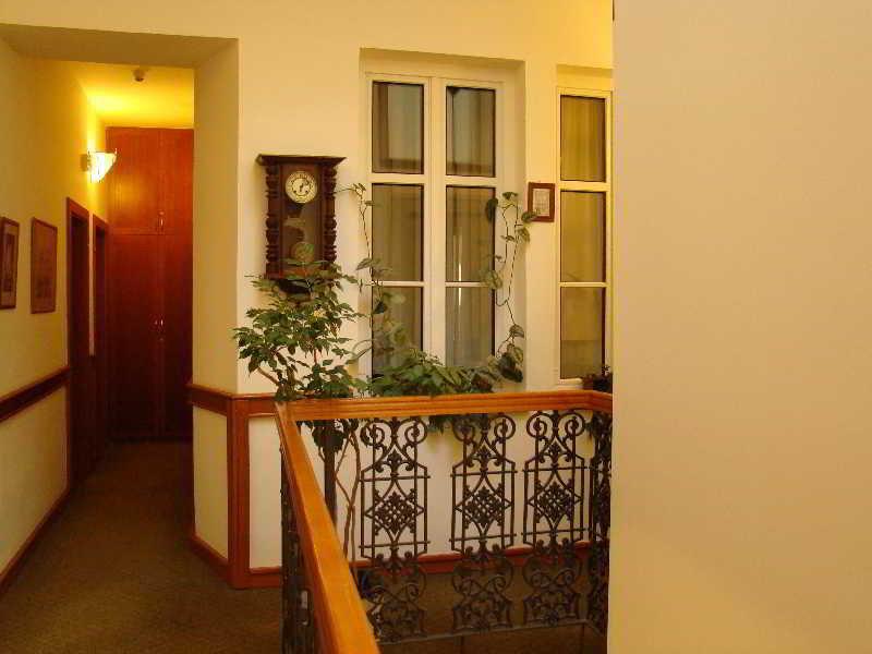 Boutique Hotel 16 Прага Экстерьер фото