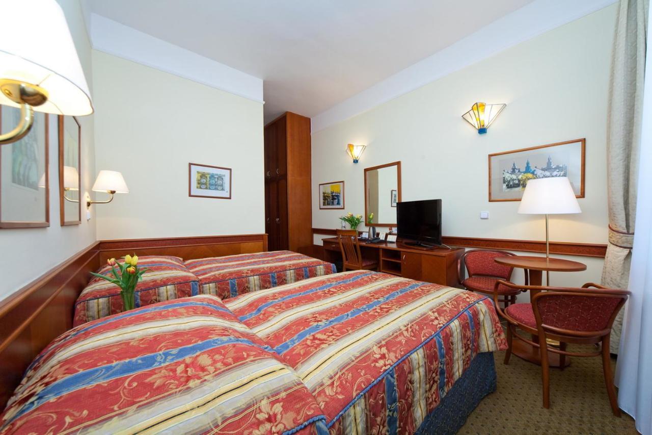 Boutique Hotel 16 Прага Экстерьер фото