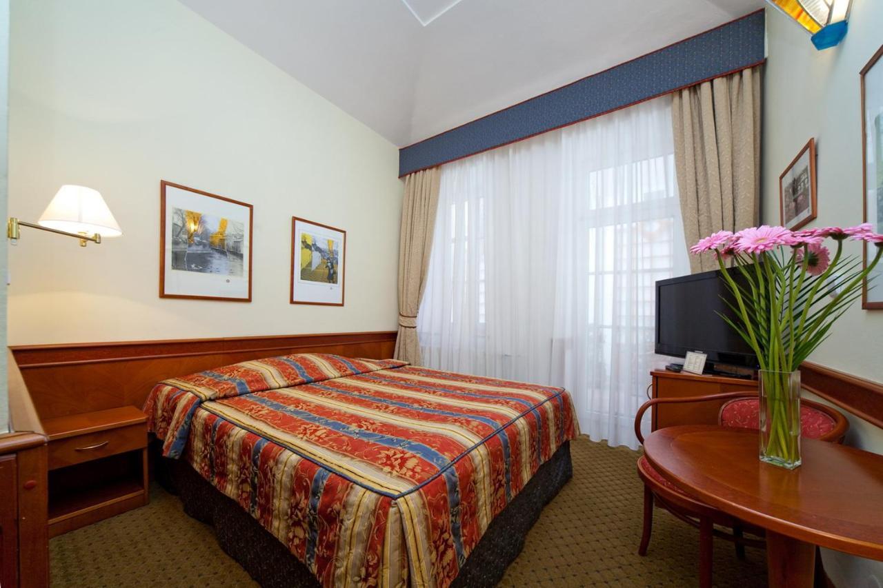 Boutique Hotel 16 Прага Экстерьер фото